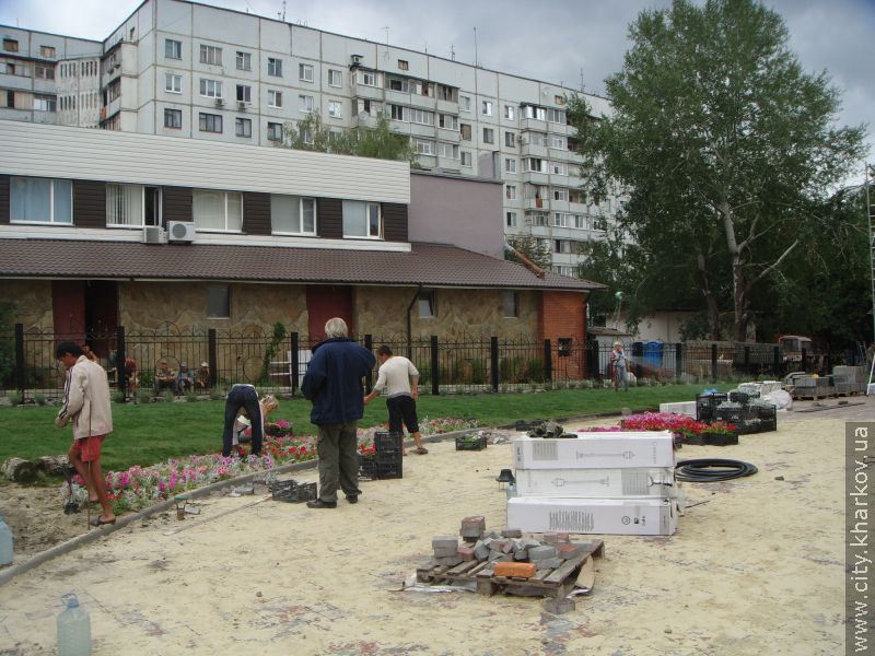 У Ленінському районі до Дня міста відремонтували дороги