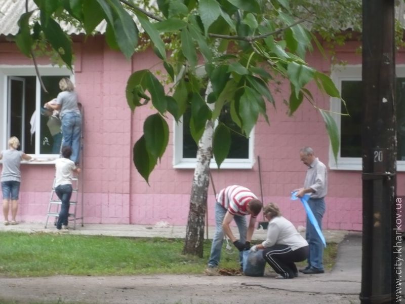 У Ленінському районі до Дня міста відремонтували дороги