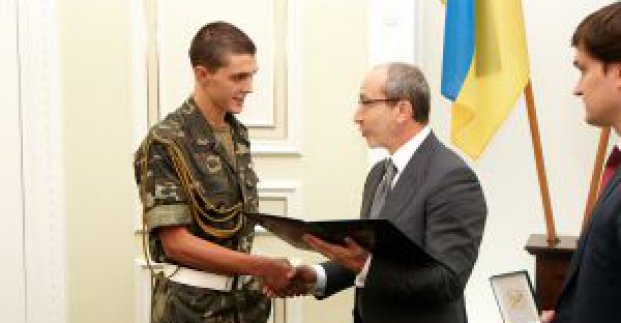 Товаришам по службі Володимира Березюка вручили почесні грамоти міськради