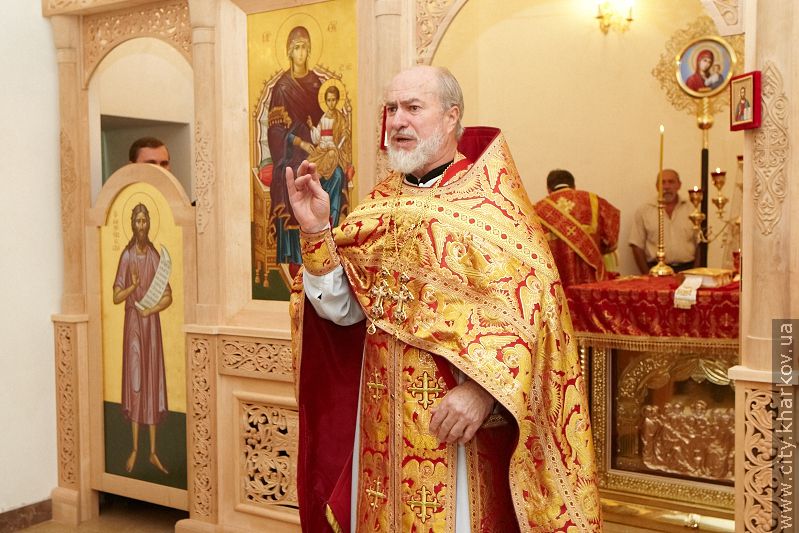 На Салтівці освятили храм святого мученика Віктора