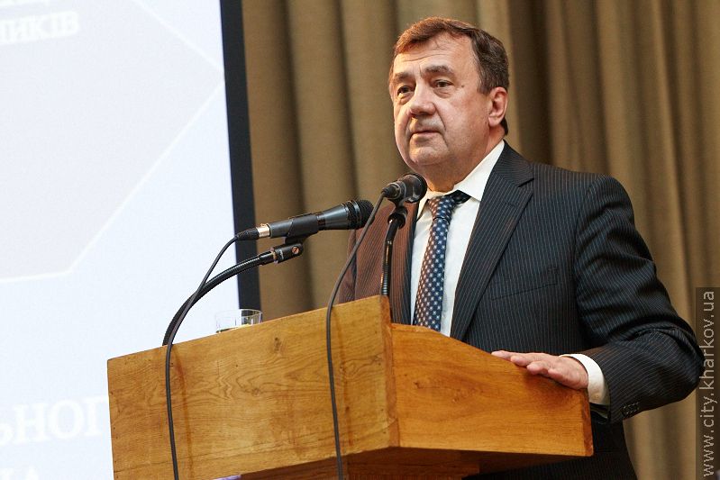 Геннадій Кернес нагородив найкращих учнів та вчителів Харкова