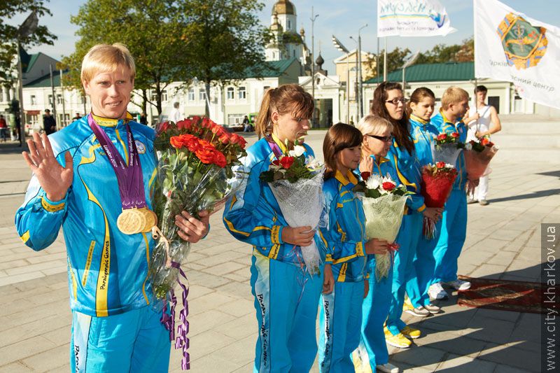 Kharkiv Paralympic sportsmen were honoured in Constitution square