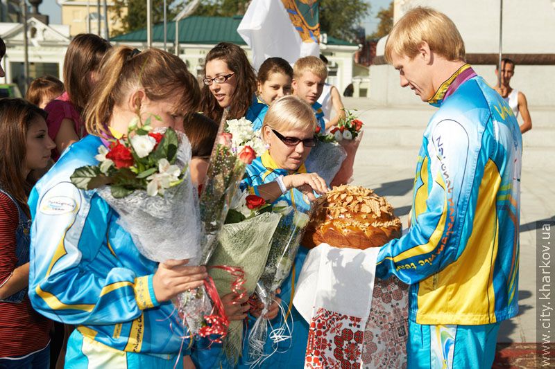 Kharkiv Paralympic sportsmen were honoured in Constitution square