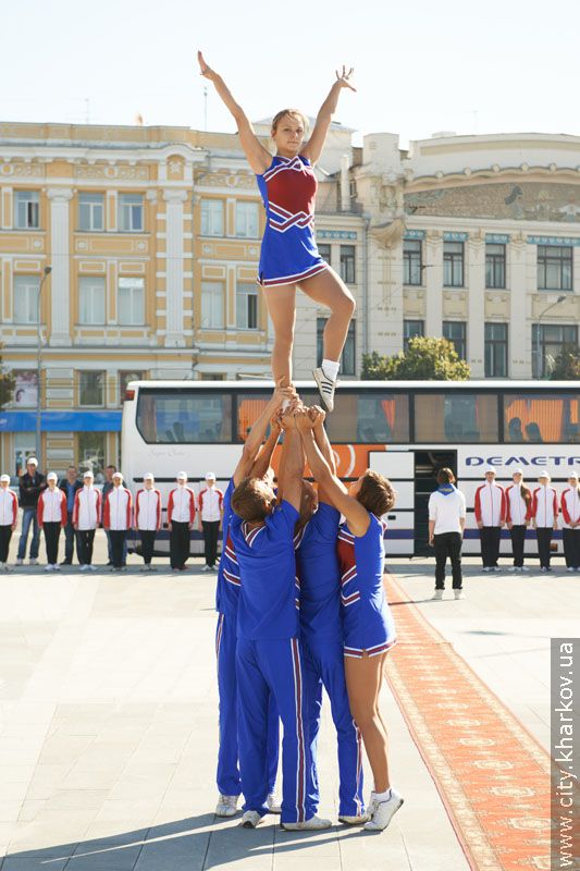 Kharkiv Paralympic sportsmen were honoured in Constitution square