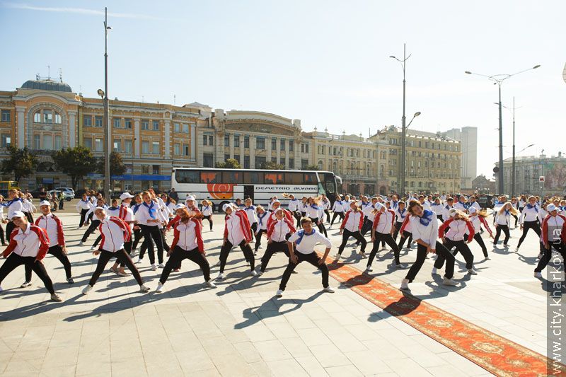Kharkiv Paralympic sportsmen were honoured in Constitution square
