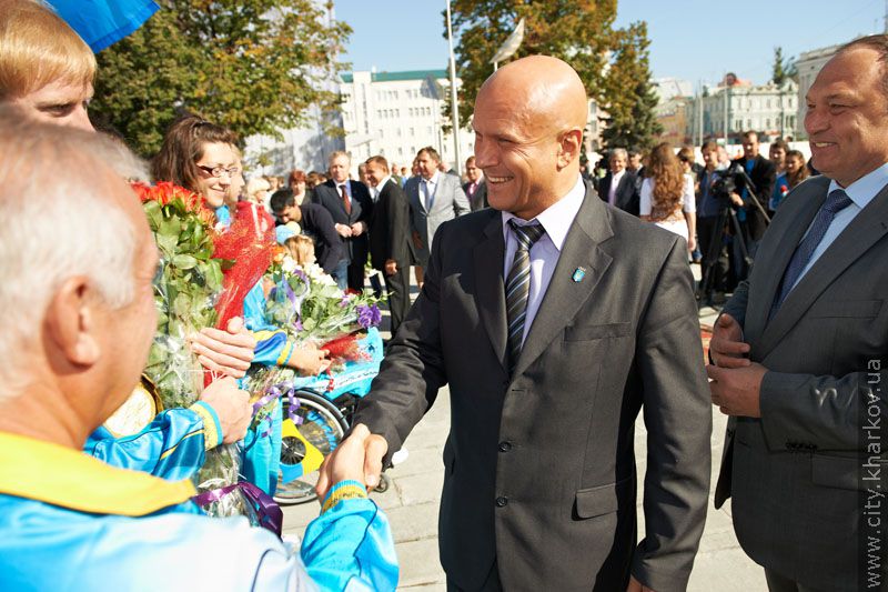 Kharkiv Paralympic sportsmen were honoured in Constitution square