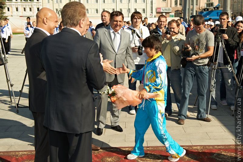 Kharkiv Paralympic sportsmen were honoured in Constitution square