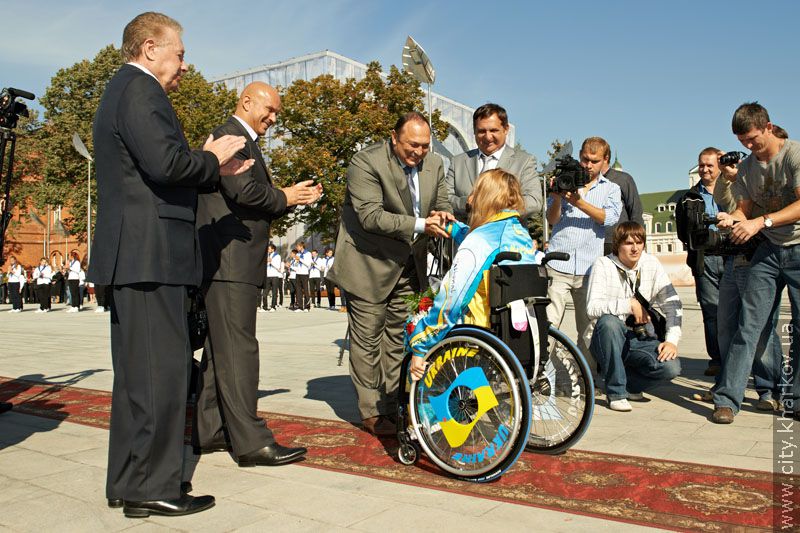 Kharkiv Paralympic sportsmen were honoured in Constitution square