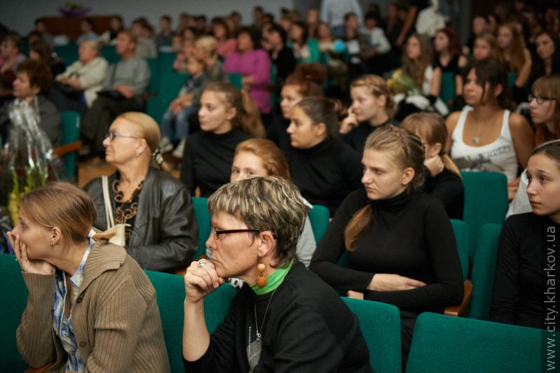Відбувся вечір пам'яті керівника театру «Тимур» Василя Сидіна