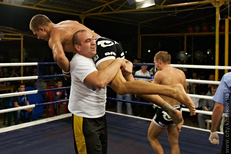 Kharkiv gained three victories in muay thai in match play with the Thai sportsmen