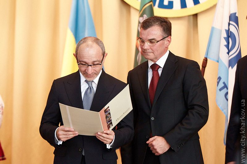 Геннадій Кернес привітав колектив «Турбоатома» з Днем машинобудівника