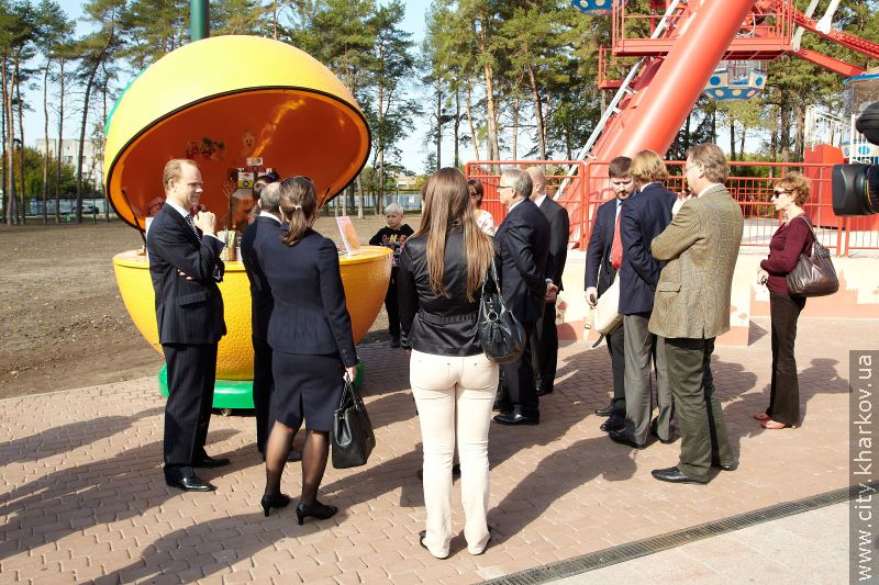 Представники ЄБРР високо оцінили реконструйований парк імені Горького