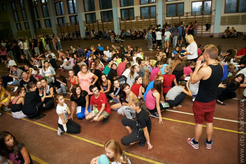 Харківські майдансери просять підтримати їхню команду у фіналі проекту