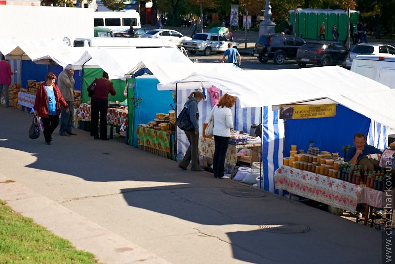 У Харкові відкрився ярмарок «На Покрову»