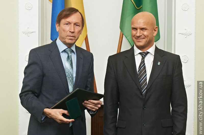 Харків'ян, які зробили внесок у підготовку Євро-2012, нагородили почесними грамотами