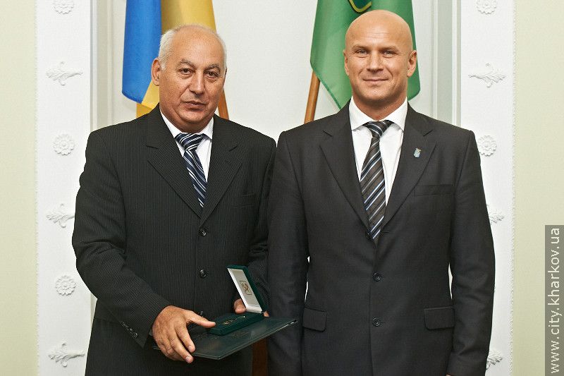 Харків'ян, які зробили внесок у підготовку Євро-2012, нагородили почесними грамотами
