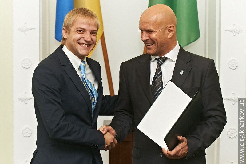 Харків'ян, які зробили внесок у підготовку Євро-2012, нагородили почесними грамотами