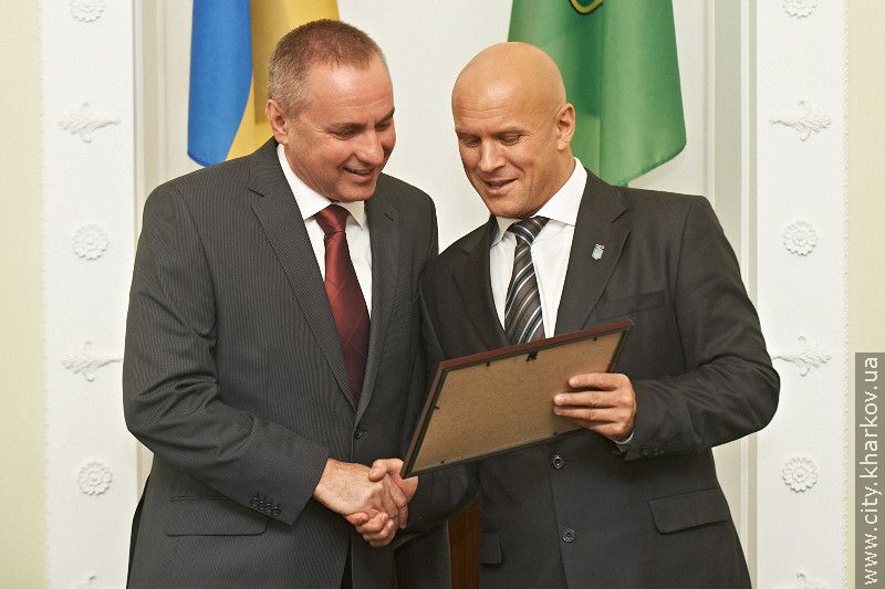Харків'ян, які зробили внесок у підготовку Євро-2012, нагородили почесними грамотами