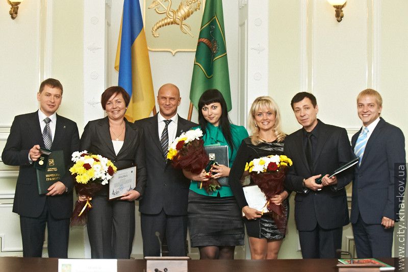 Харків'ян, які зробили внесок у підготовку Євро-2012, нагородили почесними грамотами