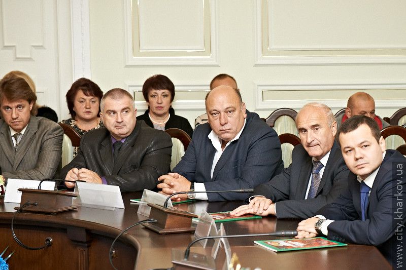 Харків'ян, які зробили внесок у підготовку Євро-2012, нагородили почесними грамотами