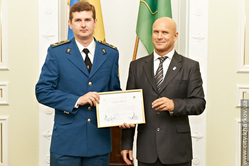 Харків'ян, які зробили внесок у підготовку Євро-2012, нагородили почесними грамотами