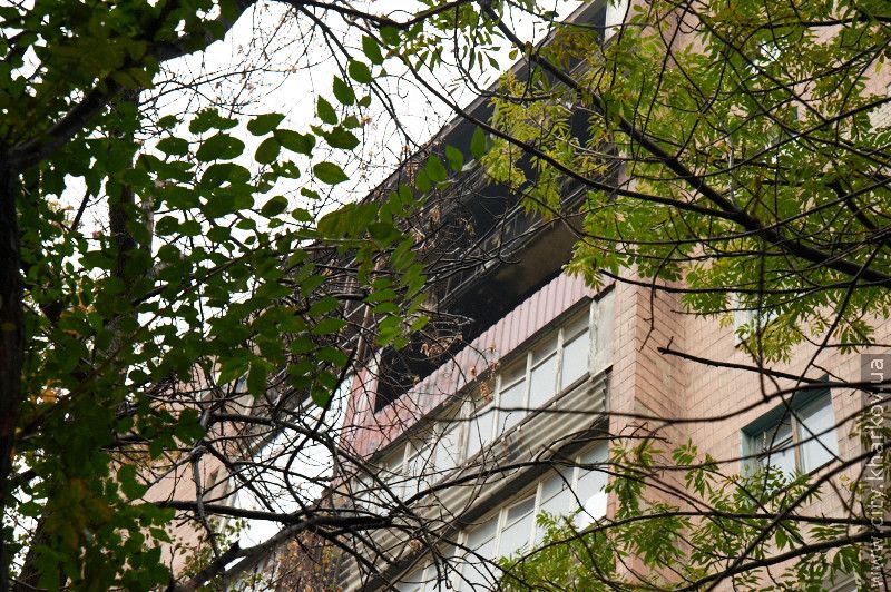 Сходову клітку і фасад будинку по вулиці Ощепкова ремонтують коштом бюджету міста (додано фото)