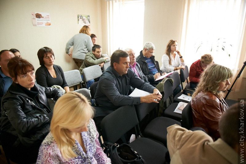 Британські фахівці проводять семінар з контролю чисельності безпритульних тварин