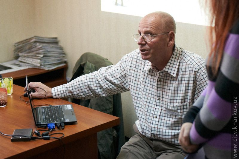 Британські фахівці проводять семінар з контролю чисельності безпритульних тварин