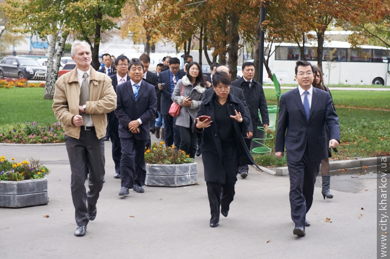 Chinese delegation visited Unified Licensing center in Kharkiv