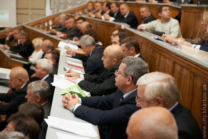 У ХПІ проходить міжнародна наукова конференція з високих технологій