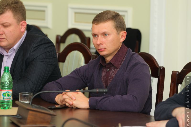 Всі роботи з реконструкції старої будівлі Харківського аеропорту повинні бути припинені