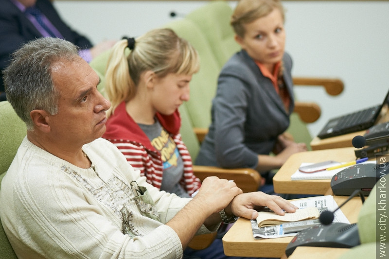 Харків'яни поставили Геннадієві Кернесу на Інтернет-конференції понад сто запитань