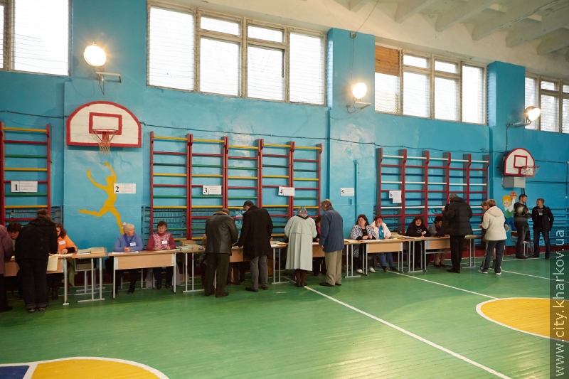 Геннадій Кернес проголосував на виборах