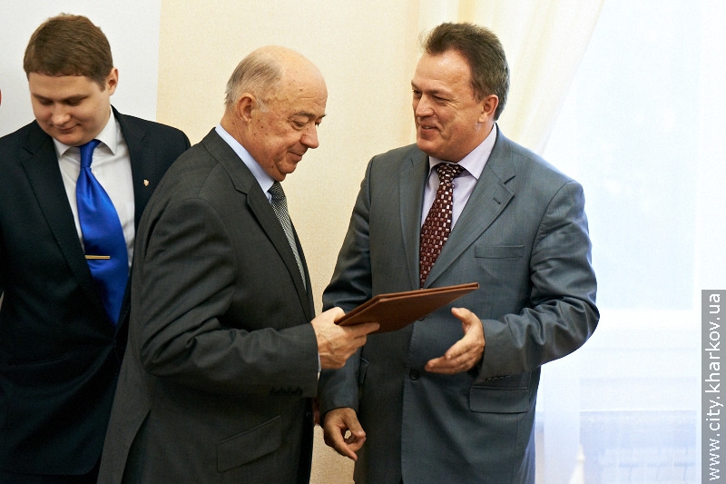 Юракадемія підписала угоду з роботодавцями про працевлаштування випускників