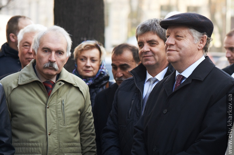 У Харкові відкрили меморіальну дошку хірургові Аполлінарію Подрєзу
