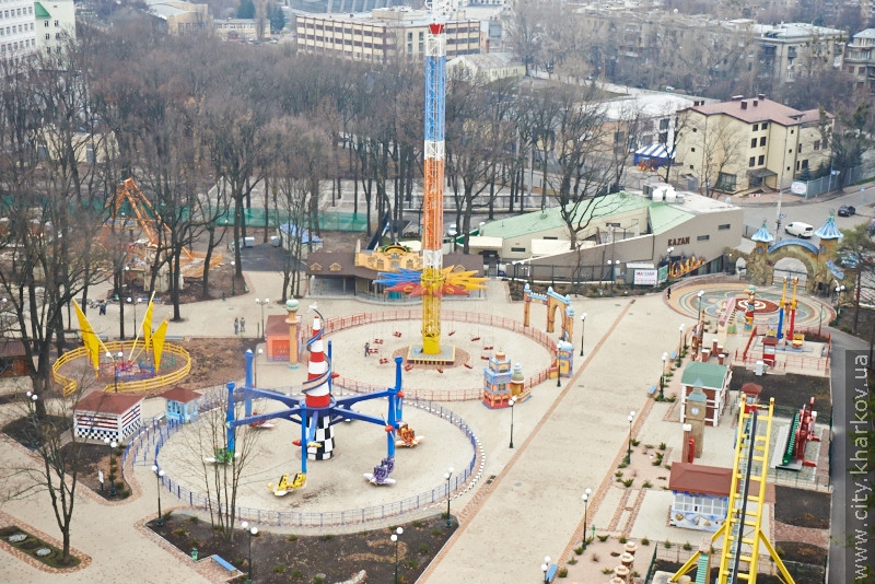 Колесо огляду й американські гірки працюватимуть узимку в будь-яку погоду