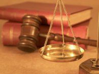 Геннадій Кернес вітає харківських адвокатів