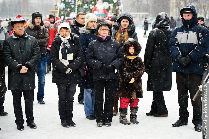 На площі Свободи відкрився новорічний ярмарок міст-побратимів