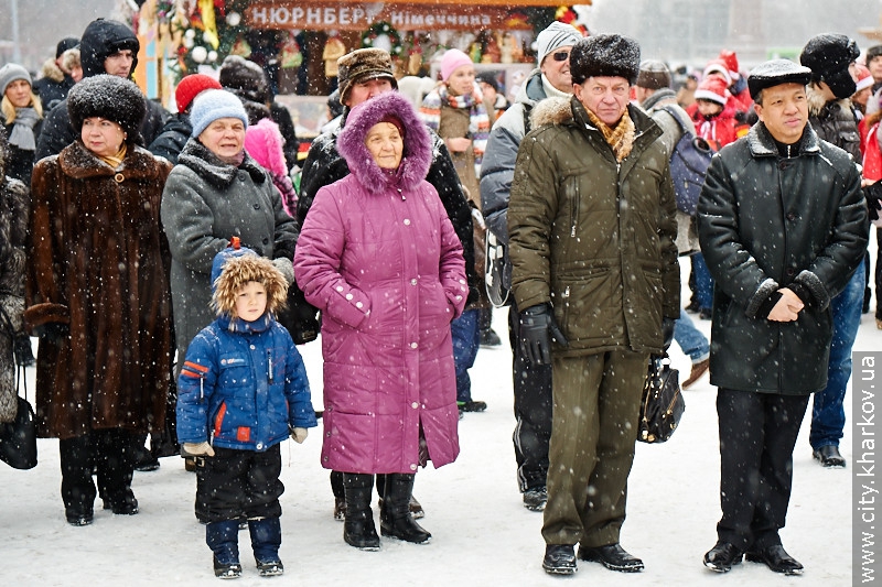 На площі Свободи відкрився новорічний ярмарок міст-побратимів