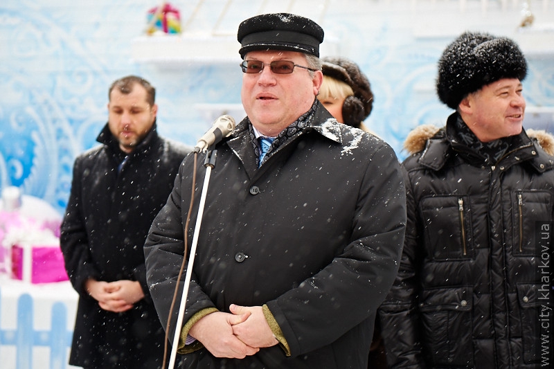 На площі Свободи відкрився новорічний ярмарок міст-побратимів