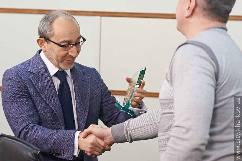 Читачі «Вечірнього Харкова» обрали Геннадія Кернеса «Лідером року»
