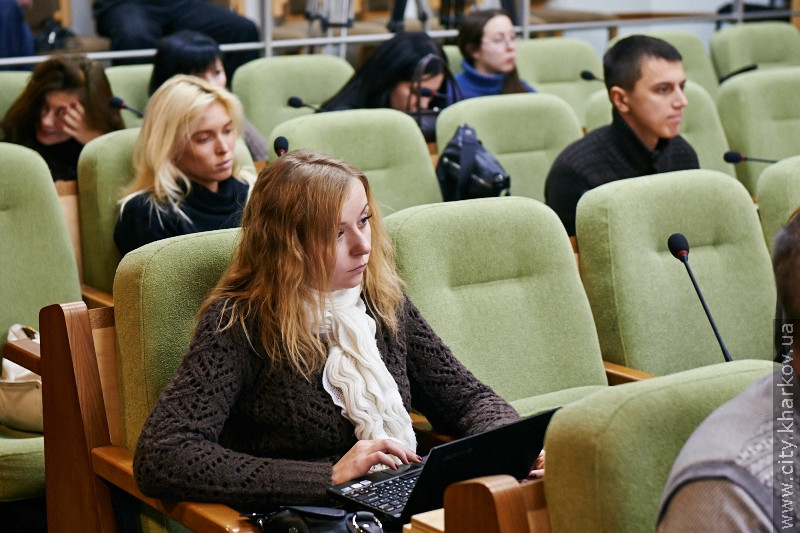 Читачі «Вечірнього Харкова» обрали Геннадія Кернеса «Лідером року»