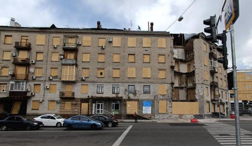 Проспект Аерокосмічний, 21