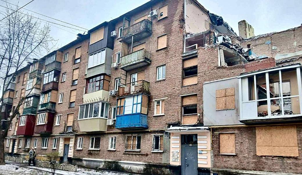 Проспект Любові Малої, 24
